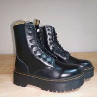 Dr. Martens Plateau