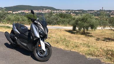 Yamaha X-Max 400