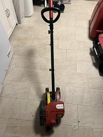Bordatrice per filo robot tagliaerba