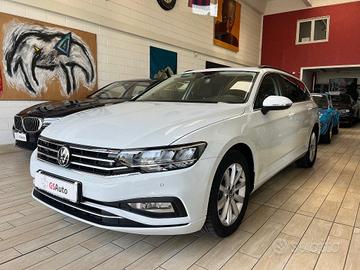 VOLKSWAGEN Passat Variant 2.0 TDI SCR EVO DSG Bu