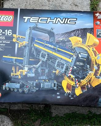 Lego Technic Power Wheel Excavator
