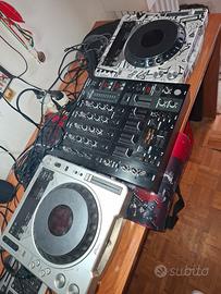 2 cd pioneer 800 + mixer behrigher 4 canali