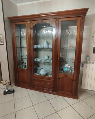 Arredamento Soggiorno in legno color noce