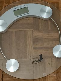 bilancia trasparente 