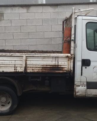 Per ricambi Iveco DAILY ribaltabile