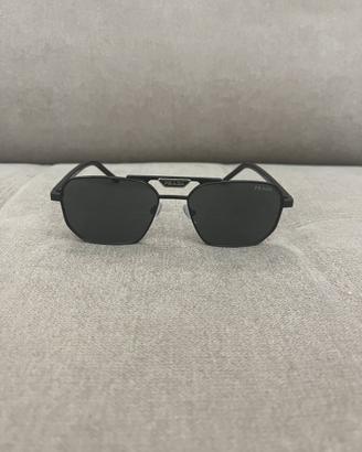 Prada sunglasses | Black