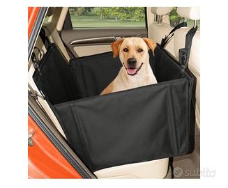 Seggiolino auto per cani di taglia medio-piccola