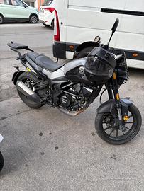 Benelli Leoncino 250, gomme nuove e revisione ok