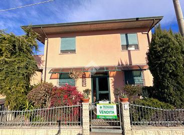 PORZIONE DI TRIFAMILIARE A RAVENNA