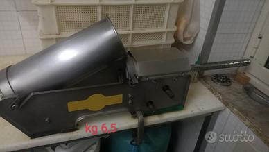 INSACCATORE SALSICCE 