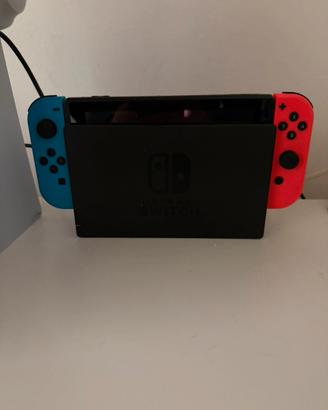 Nintendo switch oled con 6 giochi