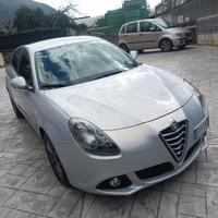 Alfa Romeo Giulietta.