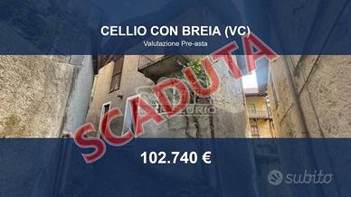 Immobile in asta di 96 m² con più di 5 locali e bo