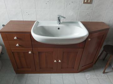Mobile bagno legno classico.