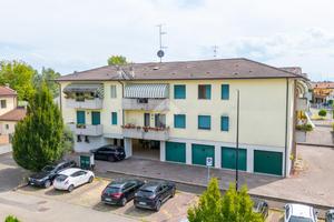 2 LOCALI A GUASTALLA