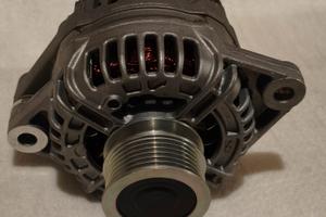 Alternatore Nuovo Bosch 0124425100 (14V / 120A)