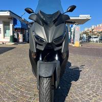 Yamaha Xmax 300 tech max