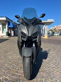 Yamaha Xmax 300 tech max