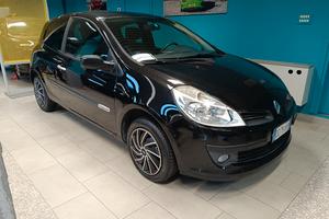 Renault Clio 1.2 75cv Neopatentati 