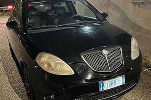 Lancia Ypsilon GPL