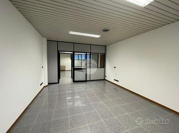 UFFICIO A DESENZANO DEL GARDA