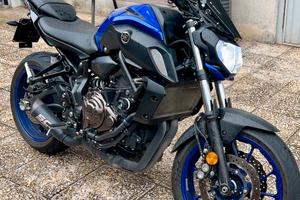 Yamaha MT-07 2019 Blu – Perfetta, accessoriata