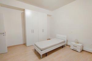 Singola moderna in zona servita da luglio