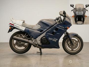 Honda VFR 750 F (RC24) - 1986 - Iscritta ASI