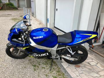 Suzuki gsx r 600 k1