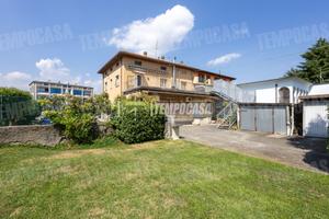 AMPIO QUADRILOCALE CON SOLAIO E GIARDINO!