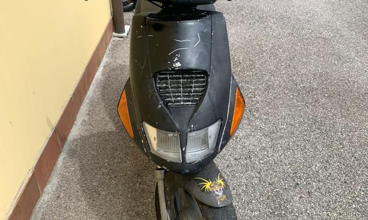 Aprilia sr a liquido