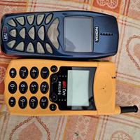 due cellulari usati funzionante bene senza caricab