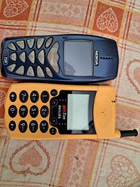 due cellulari usati funzionante bene senza caricab