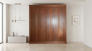 Grande armadio in legno