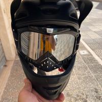 Casco Giro mips Switchblade