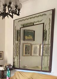 Grande specchio liberty con illuminazione interna