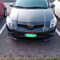 Toyota  Auris 1600 Diesel 