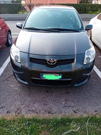 Toyota  Auris 1600 Diesel 