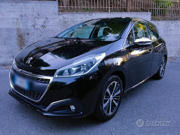 Peugeot 208 BlueHDi 75 5 porte Allure