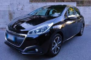 Peugeot 208 BlueHDi 75 5 porte Allure