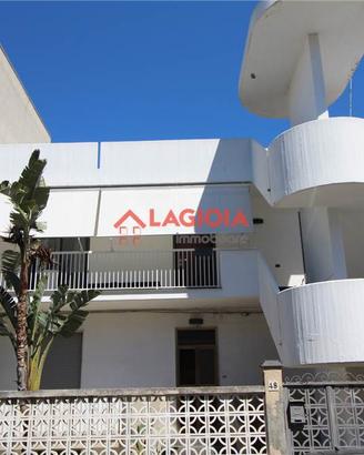 Indipendente 2 livelli ampia metratura e giardino