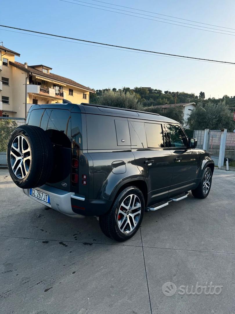 Land Rover Defender 2023 photo 3