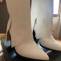 Stivali bianchi -Primadonna