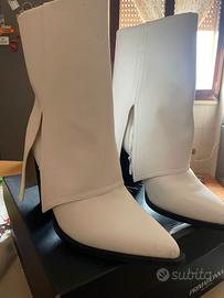 Stivali bianchi -Primadonna