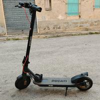 monopattino elettrico ducati pro evo 1 