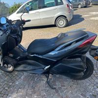 Yamaha X-Max 300 Tech Max -