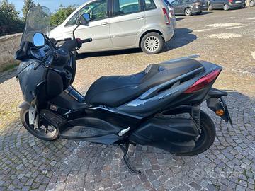 Yamaha X-Max 300 Tech Max -