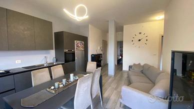 Appartamento di 103 m² con 4 locali e box auto a M