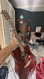 Chitarra Fender CD-140SCE Mahogany con custodia.