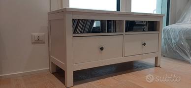 Mobiletto in legno laccato